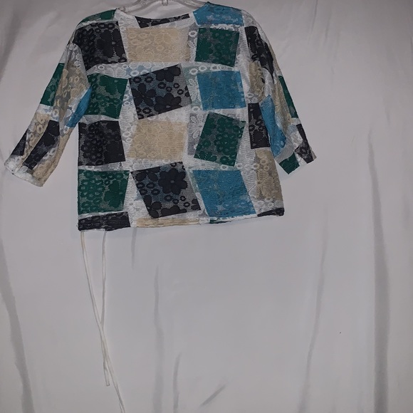 Jeune mere polyester XS multi colored flowered strap bottom long sleeve blouse. - Picture 5 of 5